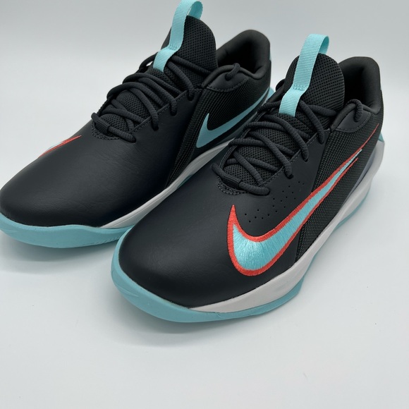 Nike Team Hustle Quick 3 (GS) new size 6.5Y - Picture 1 of 5